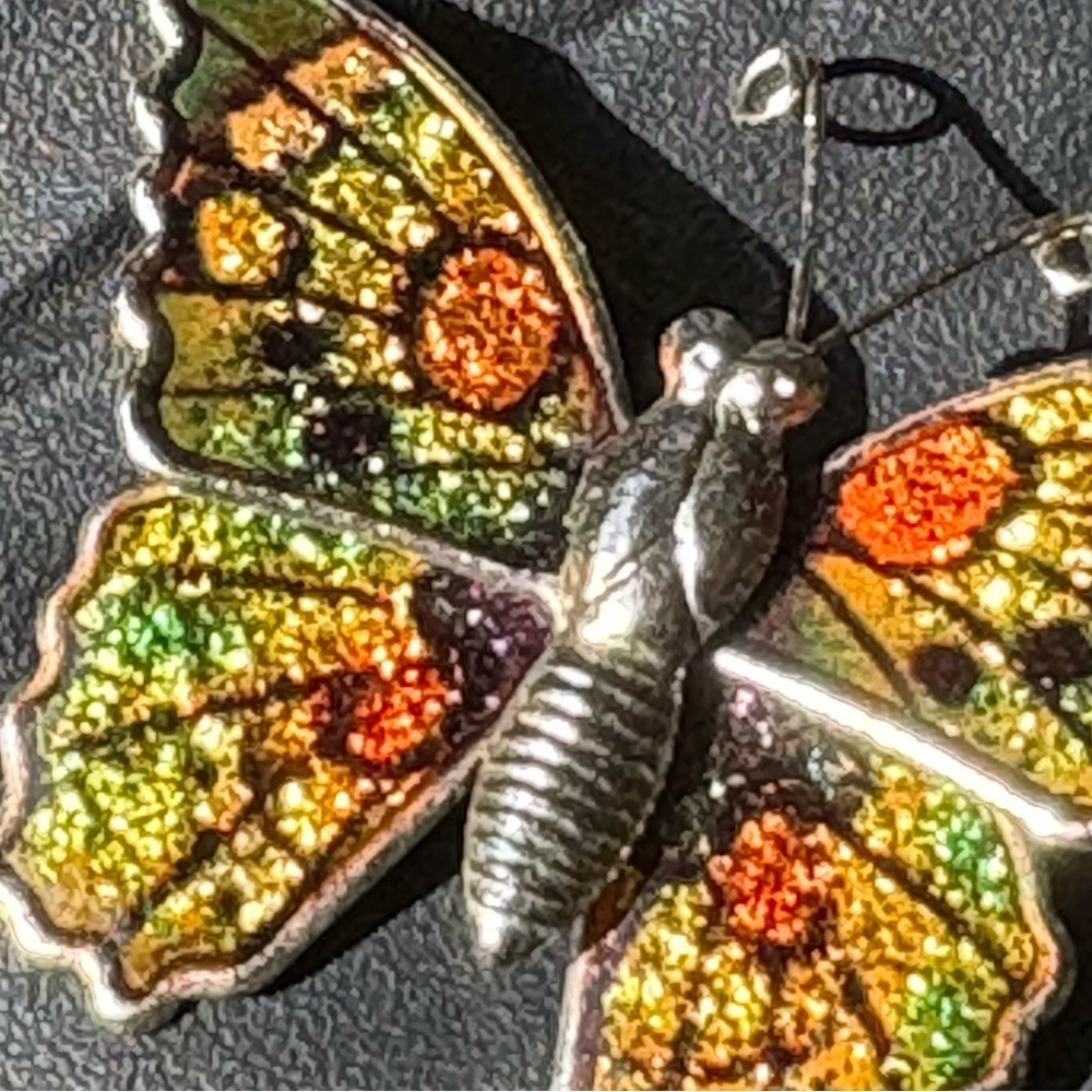 Butterfly brooch pin fall colors - Picture 3 of 11